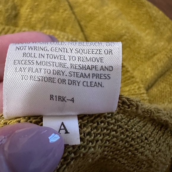 Eileen Fisher Mélange Linen Grain V-Neck Oval Top Size small sweater - Picture 4 of 7